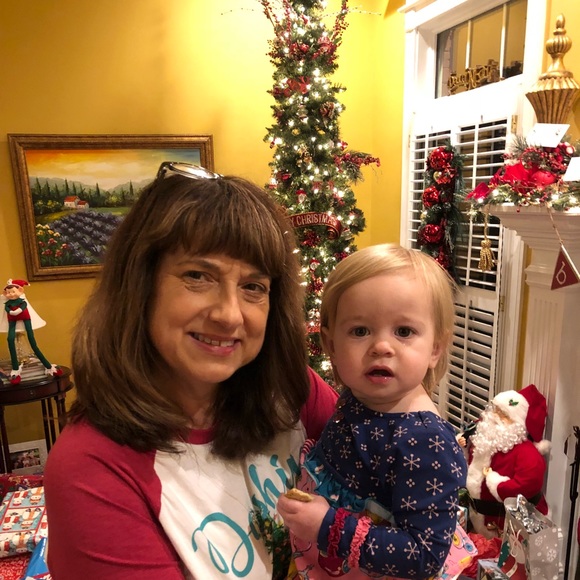 Meet your Posher, Gina - Picture 2 of 2